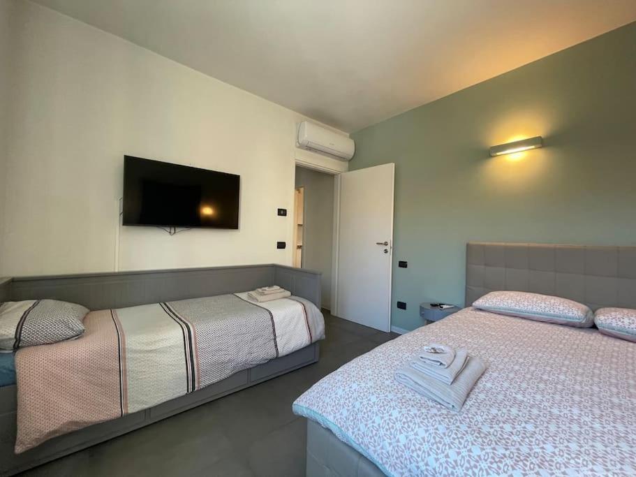 City Center - Modern Flat With Free Parking And Wifi - Apt B Bergamo Exterior photo